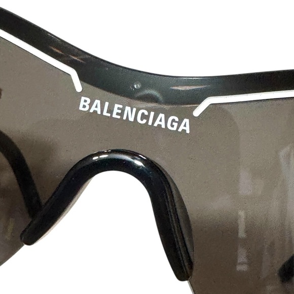 Balenciaga Cat Eye Shield Sunglasses 99mm -
BB0004S main image 4